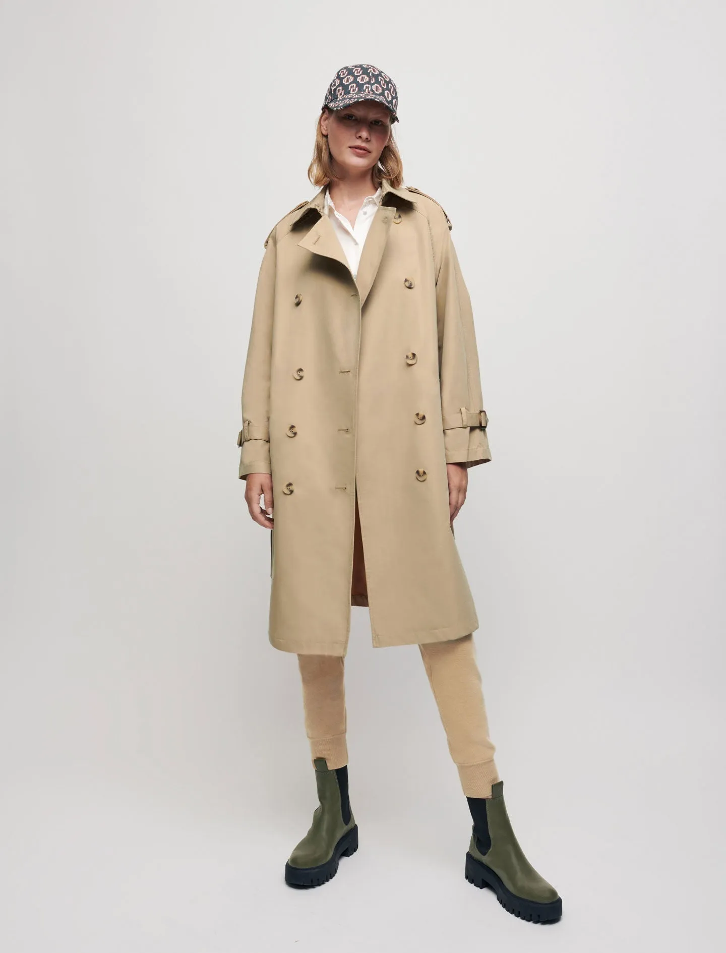 BELTED TRENCH COAT WITH LEATHER PATCHES