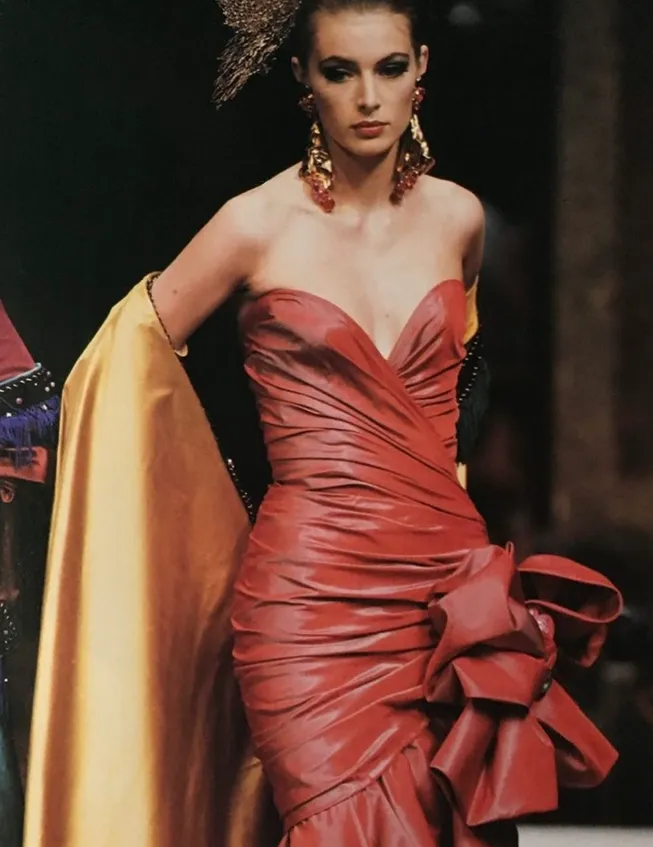 Emanuel Ungaro Fall 1991/92 Haute Couture - 12-13" W