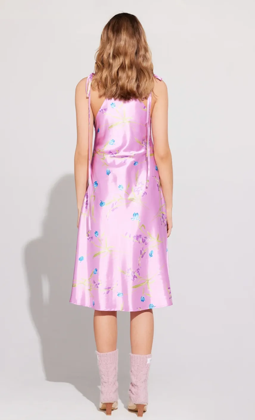 Ilag - Blaklokke Dress: Pink Flower Print