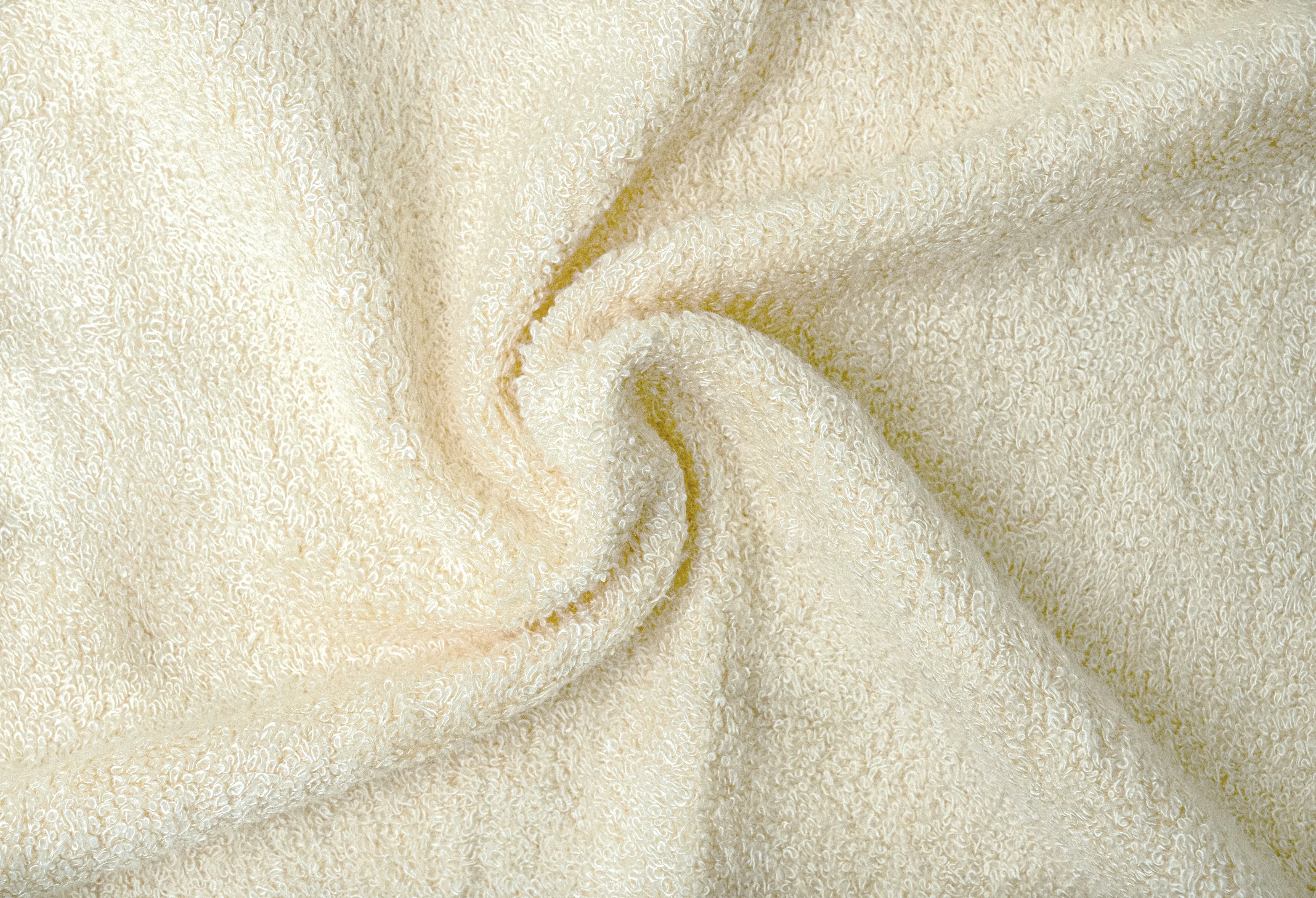 Luxuriously Soft Bamboo Bath Towel – Eco-Friendly, Ultra-Absorbent, and Naturally Hypoallergenic for a Gentle, Spa-Like Experience