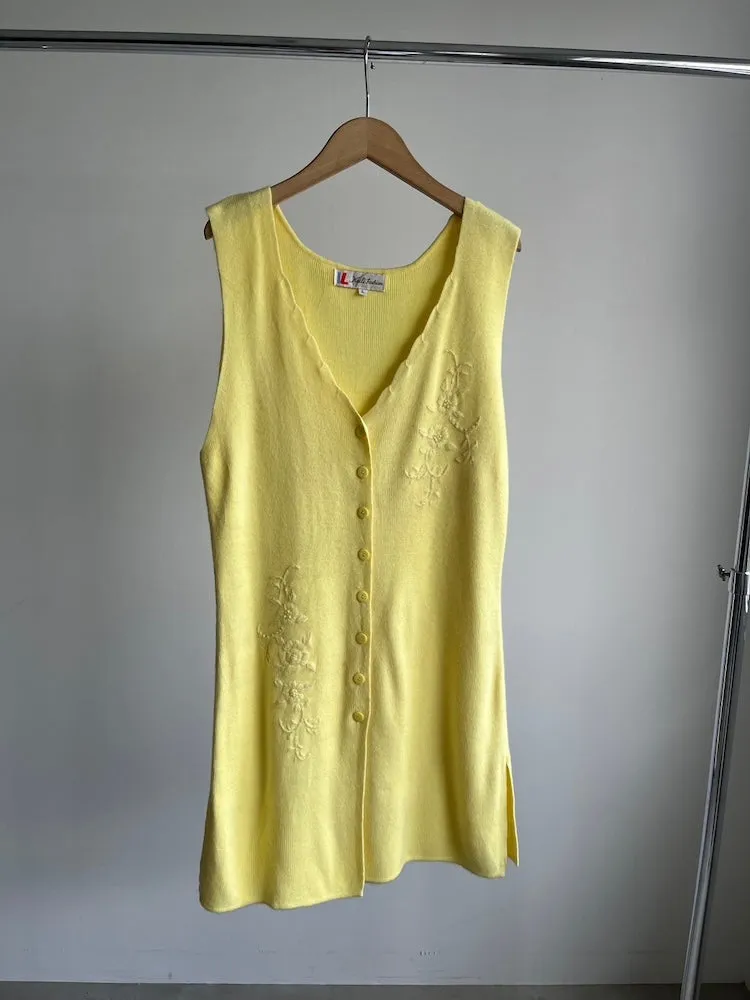 Sleeveless Lemon knit vest