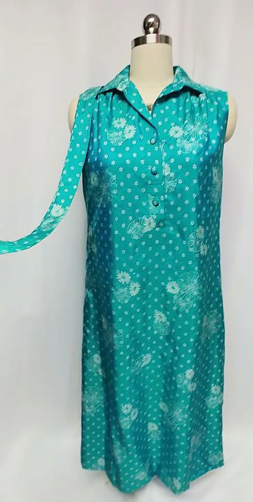 *VINTAGE 1970s MELISSA MADE IN THAILAND SILK DRESS IN A GORGEOUS SHADE OF TURQUOISE