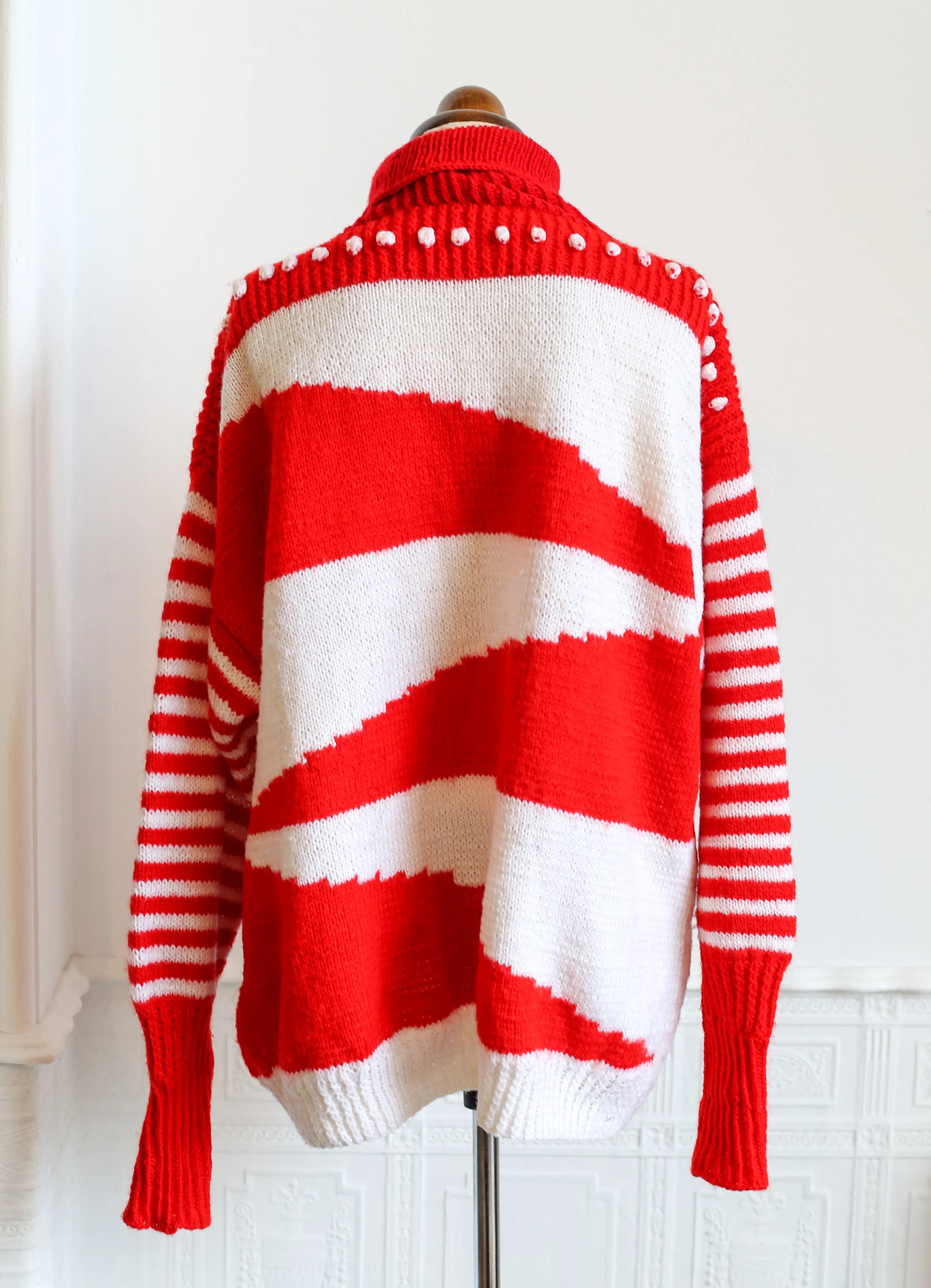 Vintage 1980s Red and White Hand Knit Sweater